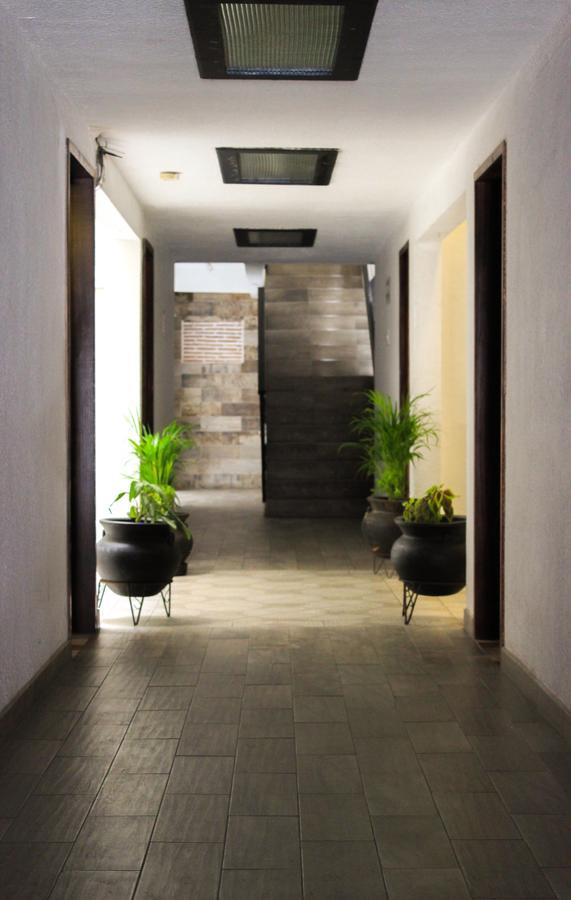 موروليا Hotel La Merced المظهر الخارجي الصورة
